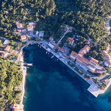Apartments Lorena Mljet Pomena Exterior photo