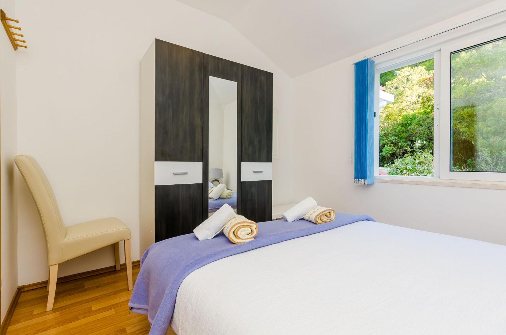 Apartments Lorena Mljet Pomena Exterior photo
