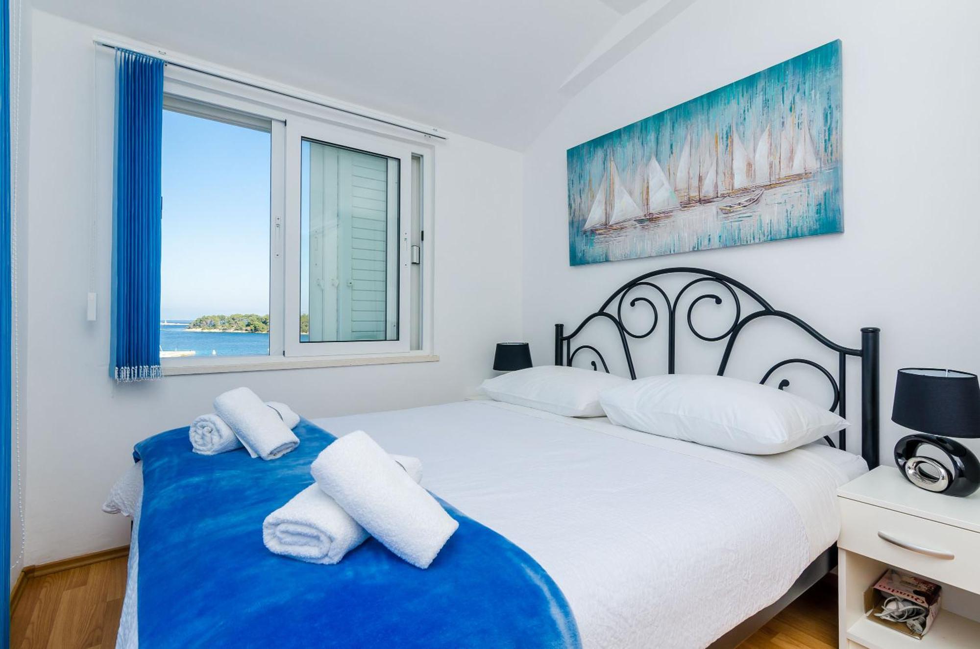 Apartments Lorena Mljet Pomena Exterior photo